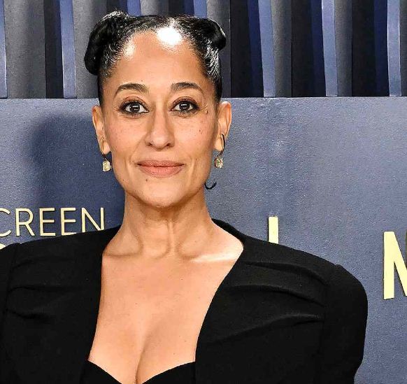 Tracee Ellis Ross - Name, age, height, hometown, famous movies, current relationship, awards.