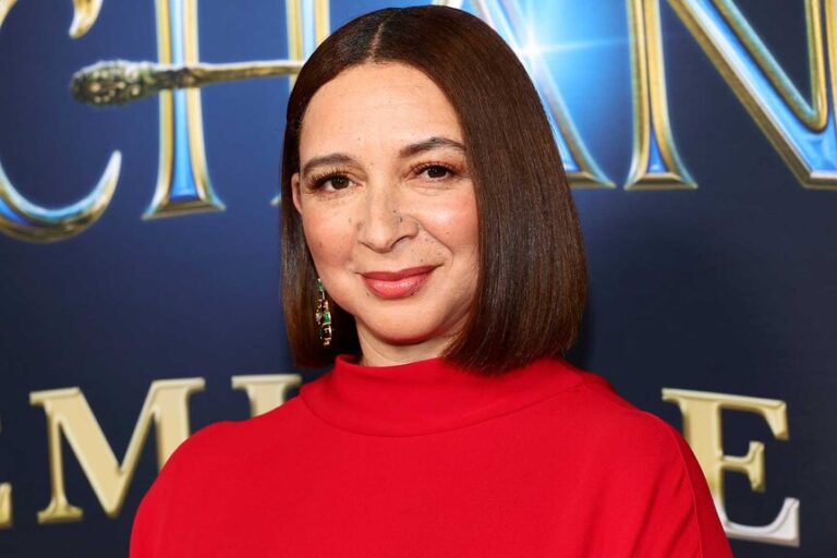 Maya Rudolph - Name, age, height, hometown, famous movies, current relationship, awards.