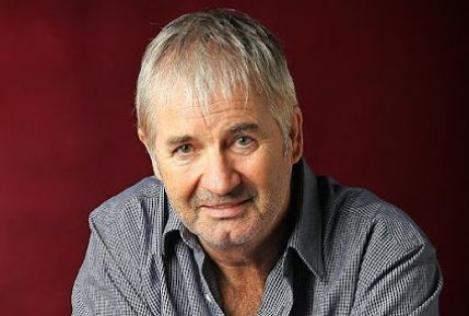 John Jarratt - Name, age, height, hometown, famous movies, current relationship, awards.